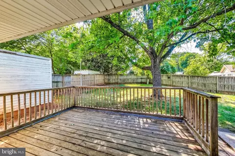 303 E Gordon St, Sterling, VA 20164 photo 32