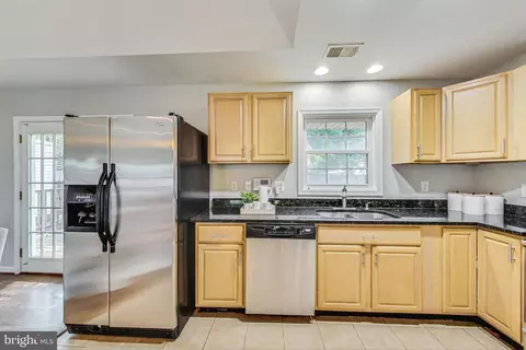 303 E Gordon St, Sterling, VA 20164 photo 11