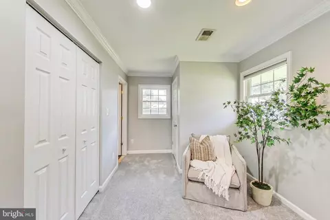 303 E Gordon St, Sterling, VA 20164 photo 16