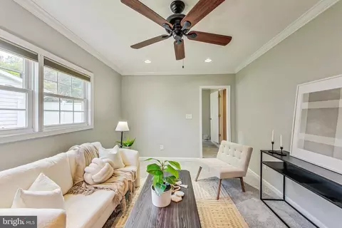 303 E Gordon St, Sterling, VA 20164 photo 26