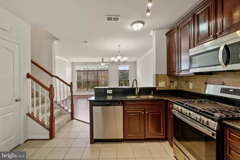 22597 Verde Gate Ter, Brambleton, VA 20148 photo 9