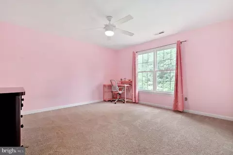 Bedroom - 17558 Deavers Ct, Hamilton, VA 20158 photo 5 of 6