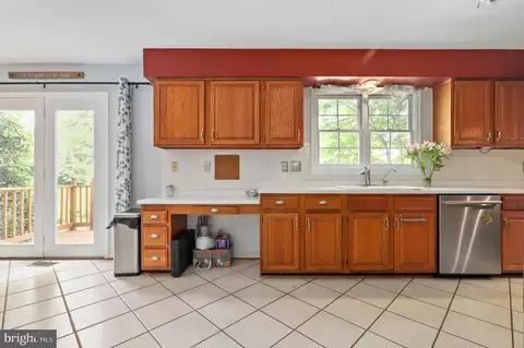 Kitchen - 17558 Deavers Ct, Hamilton, VA 20158 photo 1 of 5