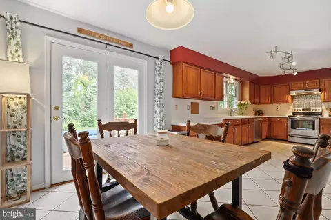 Other - 17558 Deavers Ct, Hamilton, VA 20158 photo 4 of 6