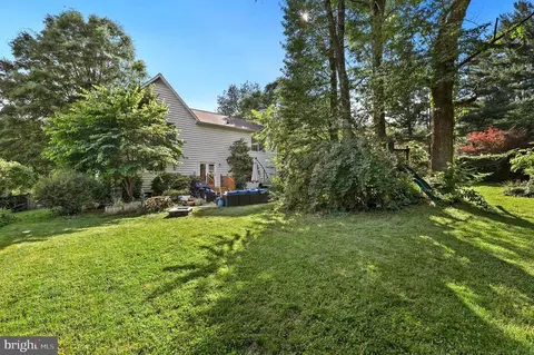 Exterior - 17558 Deavers Ct, Hamilton, VA 20158 photo 4 of 4