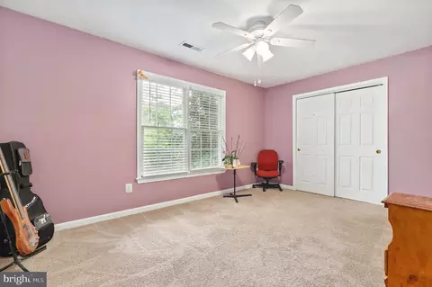 Bedroom - 17558 Deavers Ct, Hamilton, VA 20158 photo 6 of 6