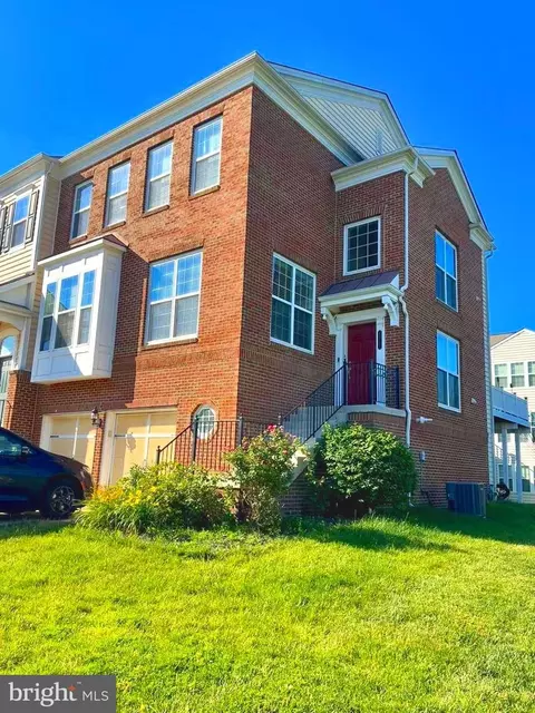 43543 White Cap Ter, Chantilly, VA 20152
