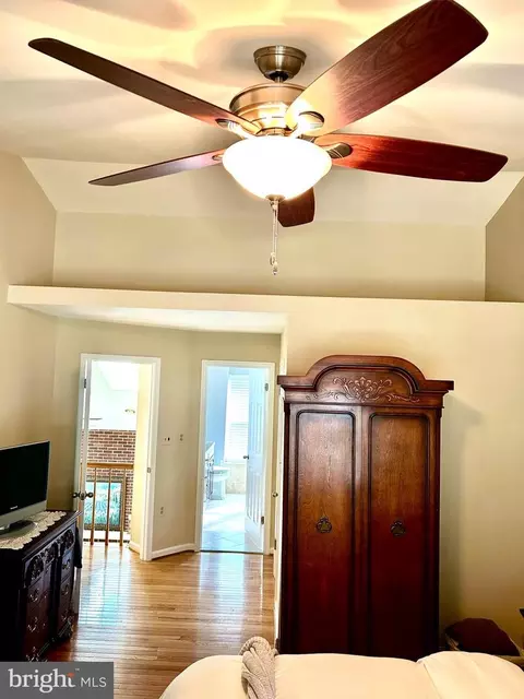 Bedroom - 21286 Meadowsweet Ct, Ashburn, VA 20147 photo 3 of 6