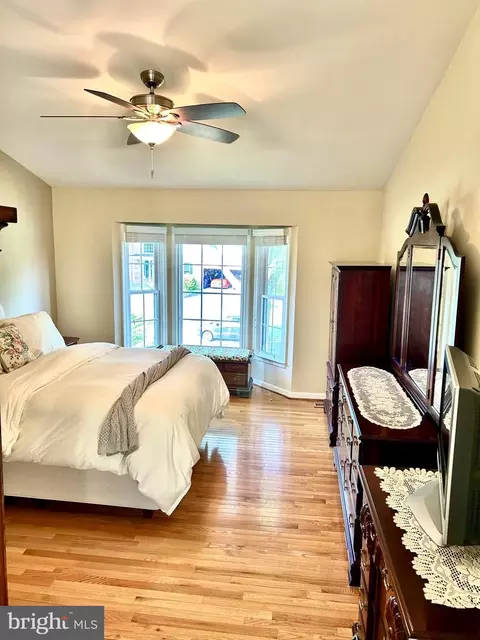 Bedroom - 21286 Meadowsweet Ct, Ashburn, VA 20147 photo 1 of 6