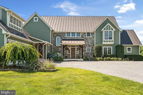 13415 White Marsh Ln, Lovettsville, VA 20180