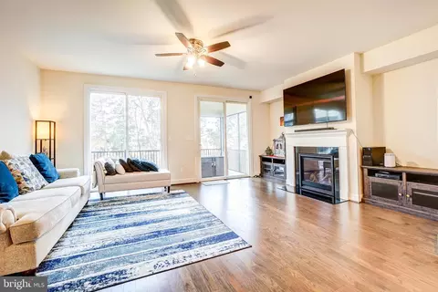 23691 Turtle Point Ter, Ashburn, VA 20148 photo 12