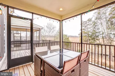 23691 Turtle Point Ter, Ashburn, VA 20148 photo 17