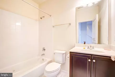 23691 Turtle Point Ter, Ashburn, VA 20148 photo 9