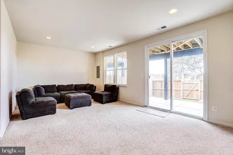 23691 Turtle Point Ter, Ashburn, VA 20148 photo 6