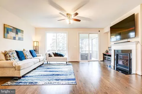 23691 Turtle Point Ter, Ashburn, VA 20148 photo 11