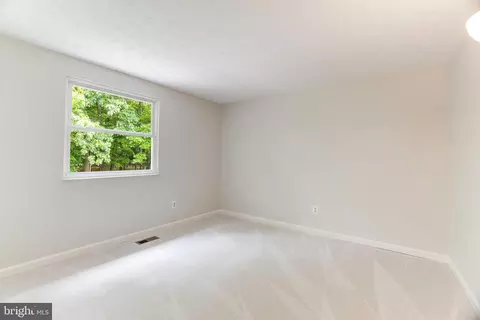 Bedroom - 102 Silverleaf Ct, Sterling, VA 20164 photo 2 of 8