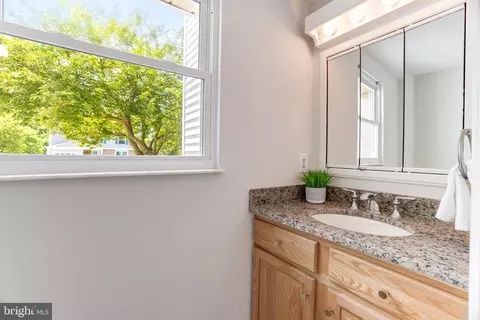 Bath - 102 Silverleaf Ct, Sterling, VA 20164 photo 1 of 3