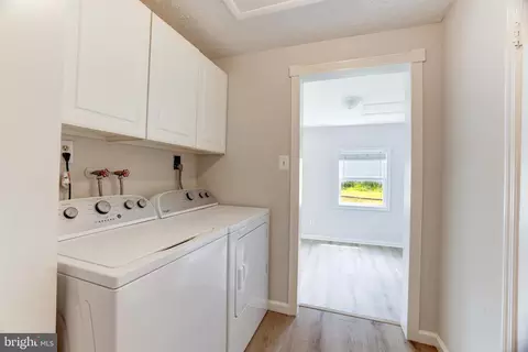Other - 102 Silverleaf Ct, Sterling, VA 20164 photo 4 of 8