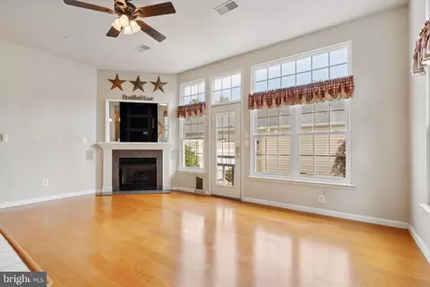 42818 Cedar Hedge St, Chantilly, VA 20152 photo 7
