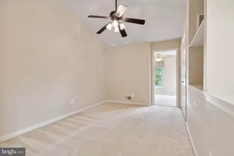 42818 Cedar Hedge St, Chantilly, VA 20152 photo 19