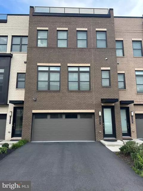 23591 Hopewell Manor Ter, Ashburn, VA 20148