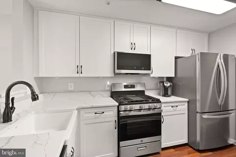 20430 Alderleaf Ter, Ashburn, VA 20147 photo 14