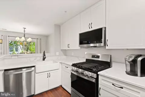 20430 Alderleaf Ter, Ashburn, VA 20147 photo 13