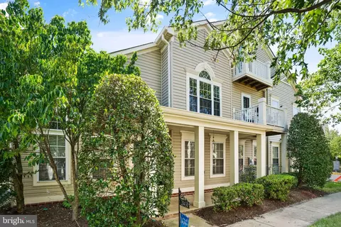 20430 Alderleaf Ter, Ashburn, VA 20147 photo 2