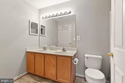 20430 Alderleaf Ter, Ashburn, VA 20147 photo 35