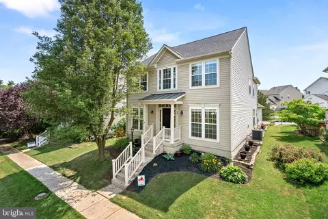 28 Stocks St, Lovettsville, VA 20180