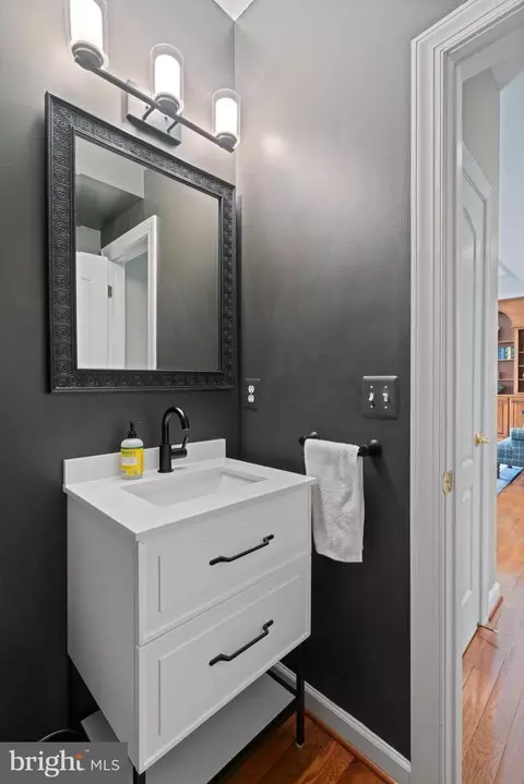 42942 Conquest Cir, Brambleton, VA 20148 photo 19