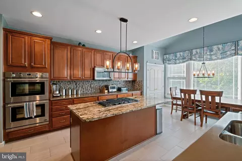 42942 Conquest Cir, Brambleton, VA 20148 photo 12