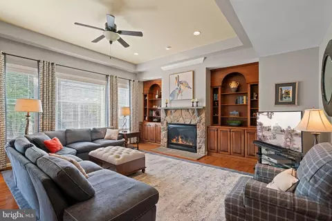42942 Conquest Cir, Brambleton, VA 20148 photo 15