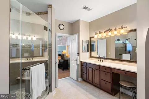 42942 Conquest Cir, Brambleton, VA 20148 photo 23