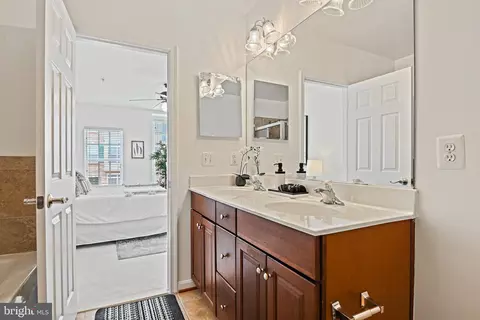 42673 Hollyhock Ter, Brambleton, VA 20148 photo 26