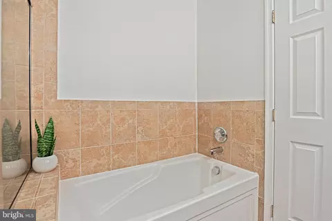 42673 Hollyhock Ter, Brambleton, VA 20148 photo 25