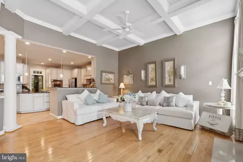 Living - 24908 Castleton Dr, Chantilly, VA 20152 photo 2 of 2