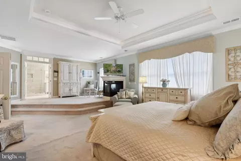 Bedroom - 24908 Castleton Dr, Chantilly, VA 20152 photo 5 of 9