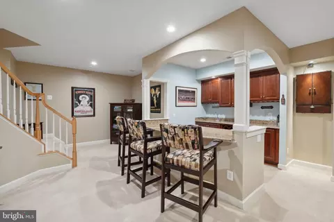Entry Way - 24908 Castleton Dr, Chantilly, VA 20152 photo 3 of 4