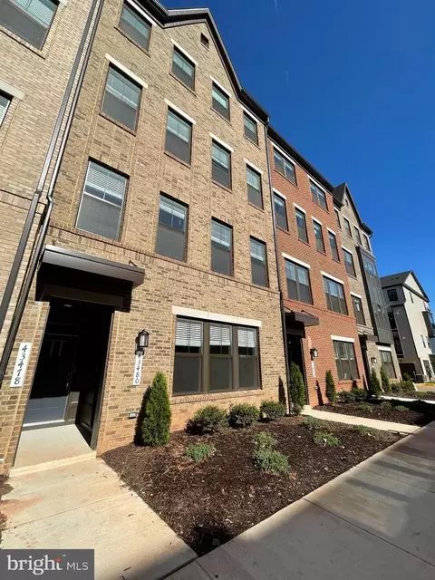 43480 Stonewood Crossing Ter, Ashburn, VA 20148