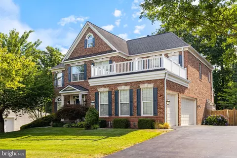 22571 Forest Run Dr, Ashburn, VA 20148