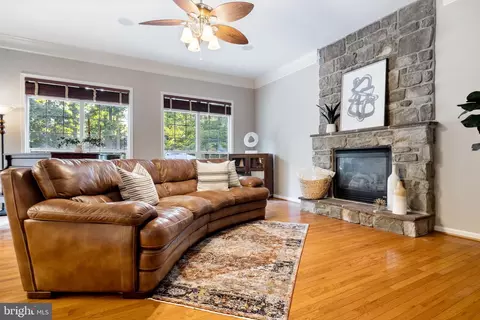 Other - 22571 Forest Run Dr, Ashburn, VA 20148 photo 6 of 21