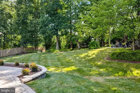 Exterior - 22571 Forest Run Dr, Ashburn, VA 20148 photo 16 of 18