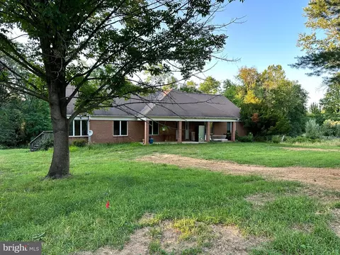 38312 Charles Town Pike, Waterford, VA 20197