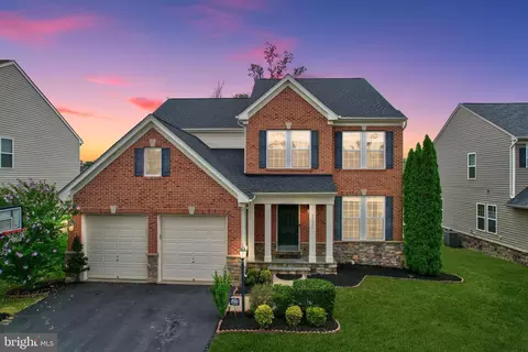 Exterior - 42437 Nickens Pl, Ashburn, VA 20148 photo 2 of 10