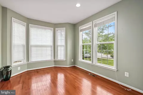 Living - 42437 Nickens Pl, Ashburn, VA 20148 photo 1 of 10