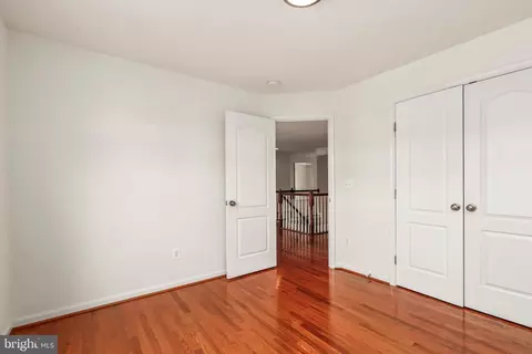 Bedroom - 42437 Nickens Pl, Ashburn, VA 20148 photo 2 of 5