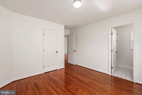 Bedroom - 42437 Nickens Pl, Ashburn, VA 20148 photo 1 of 5