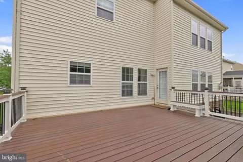 Exterior - 42437 Nickens Pl, Ashburn, VA 20148 photo 10 of 10