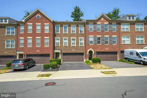 23339 Tradewind Dr, Brambleton, VA 20148
